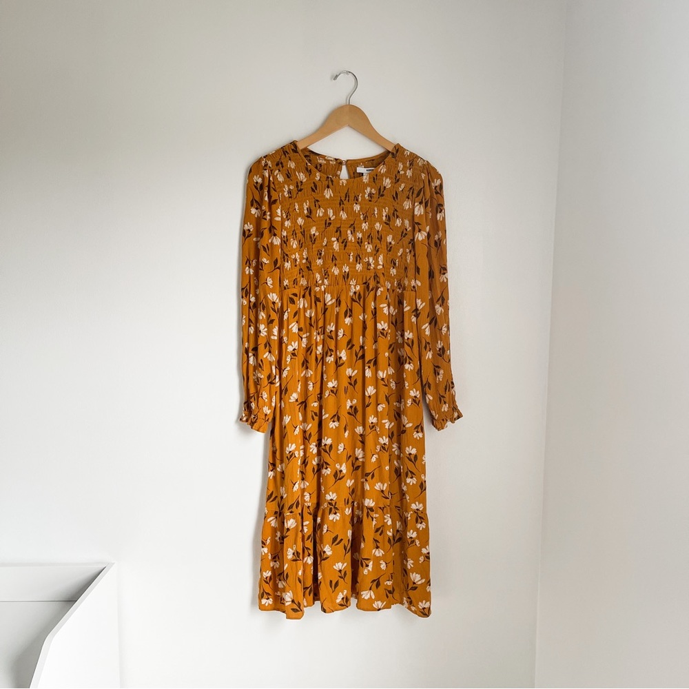 Sonoma Smocked Bodice Midi Dress - Gold Floral - Size Medium Maternity